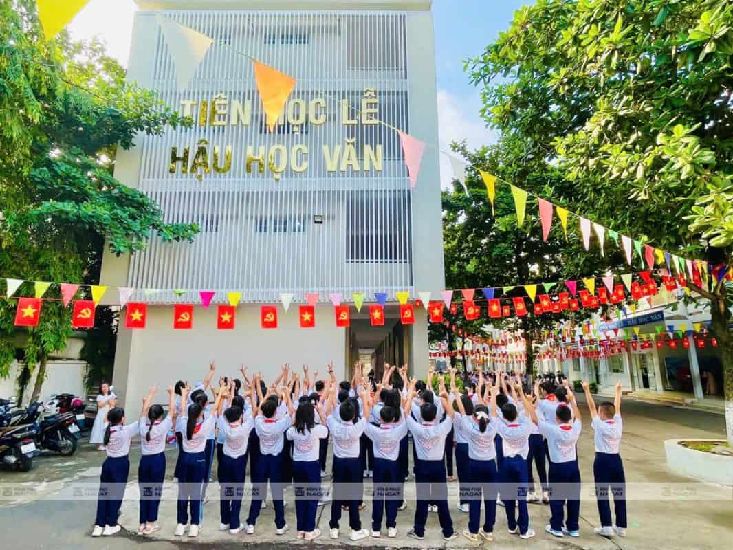 Áo lớp trường tiểu học trinh hoài đức (2)