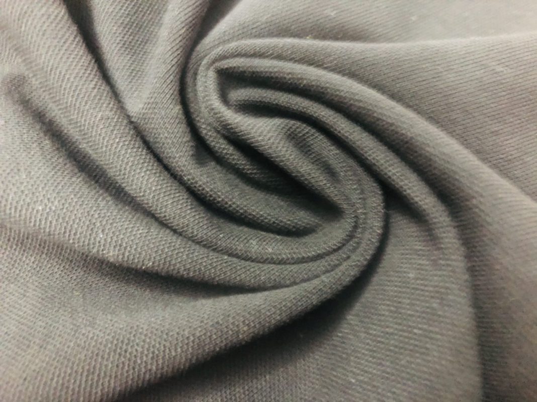 So Sánh Chi Tiết Vải Cotton, CVC, TC, PE: Loại Nào Tốt Nhất Cho Nhu Cầu Của Bạn? Vải CVC (Chief Value Cotton) – Sự kết hợp tối ưu